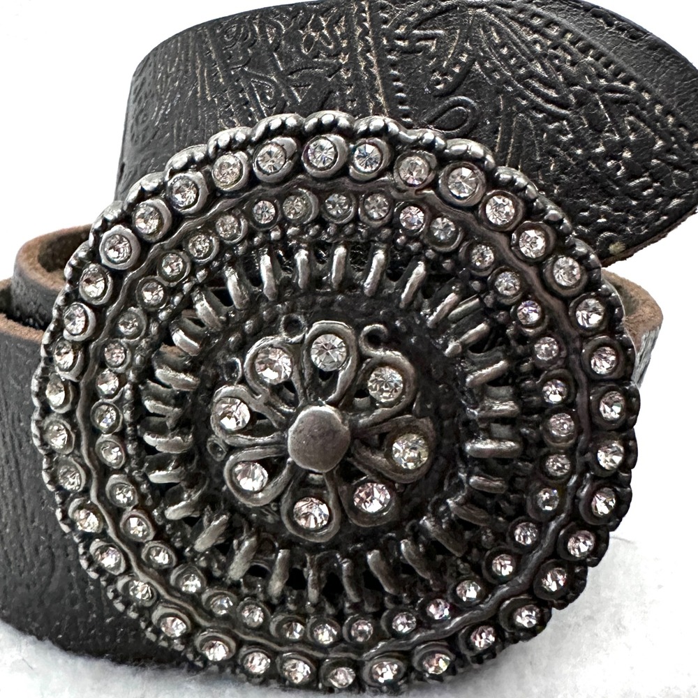 Fossil L Leather Paisley Tooled Embossed Belt Rhinestone Concho Western Boho
